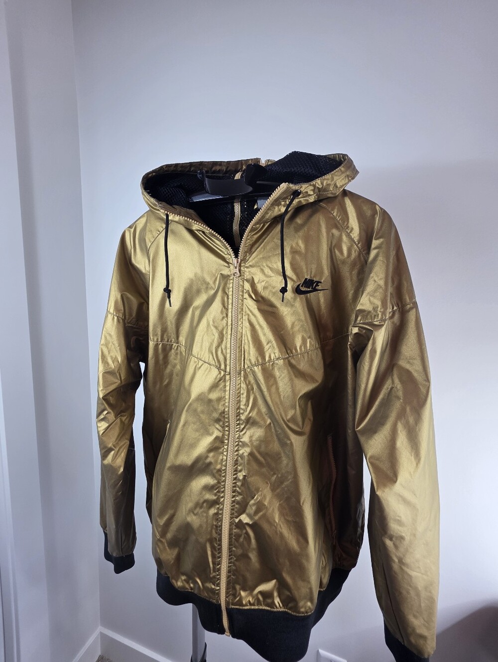 Nike Gold Metallic Hooded Windbreaker with Black Accents
